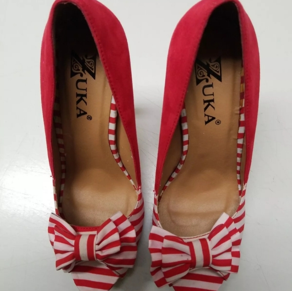 Zuka women Peep Toe Pumps Heels with bows. Red and white stripes. 5" heal